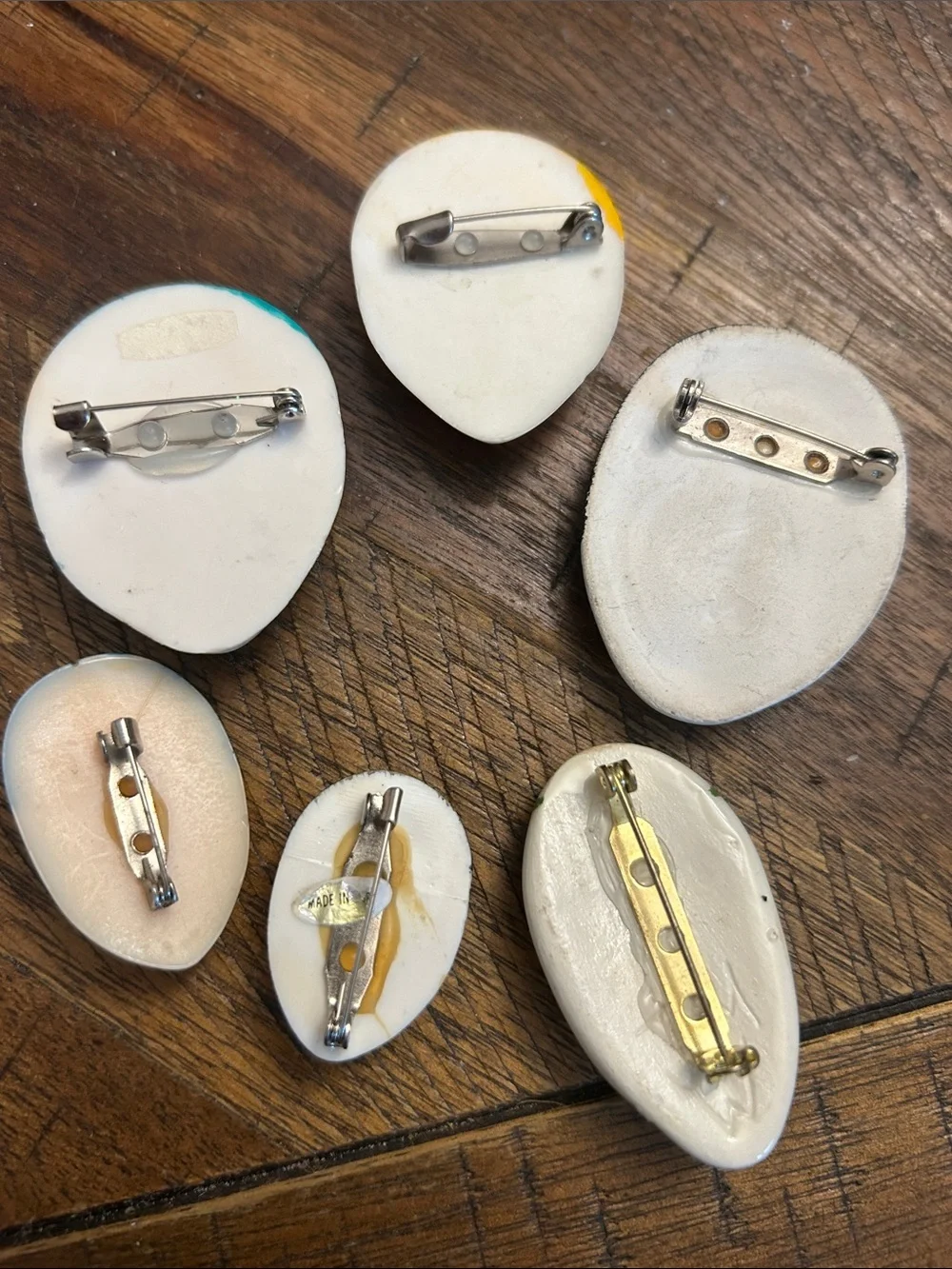 6 Artisan Porcelain / plastic Face Pins - Multicolor Decorative Makeup Accents